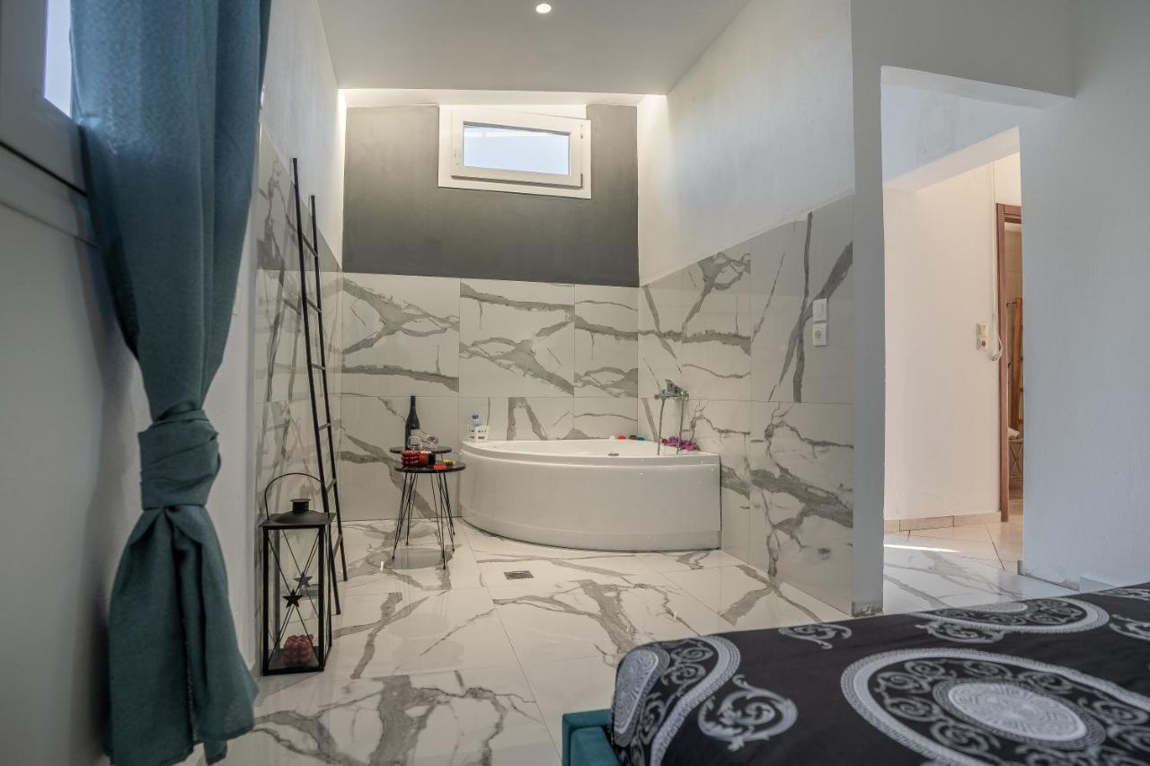 Villa Aktis With Freshwater Pool And Sea View ซิสซี ภายนอก รูปภาพ
